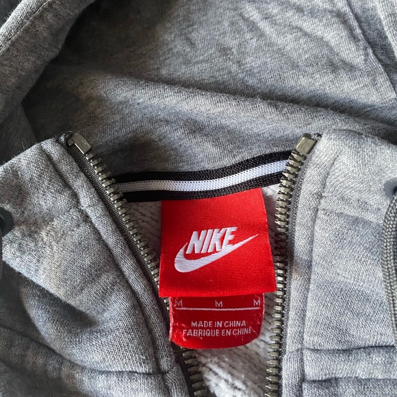 Nike Sweatshirt - Picture 3 of 3